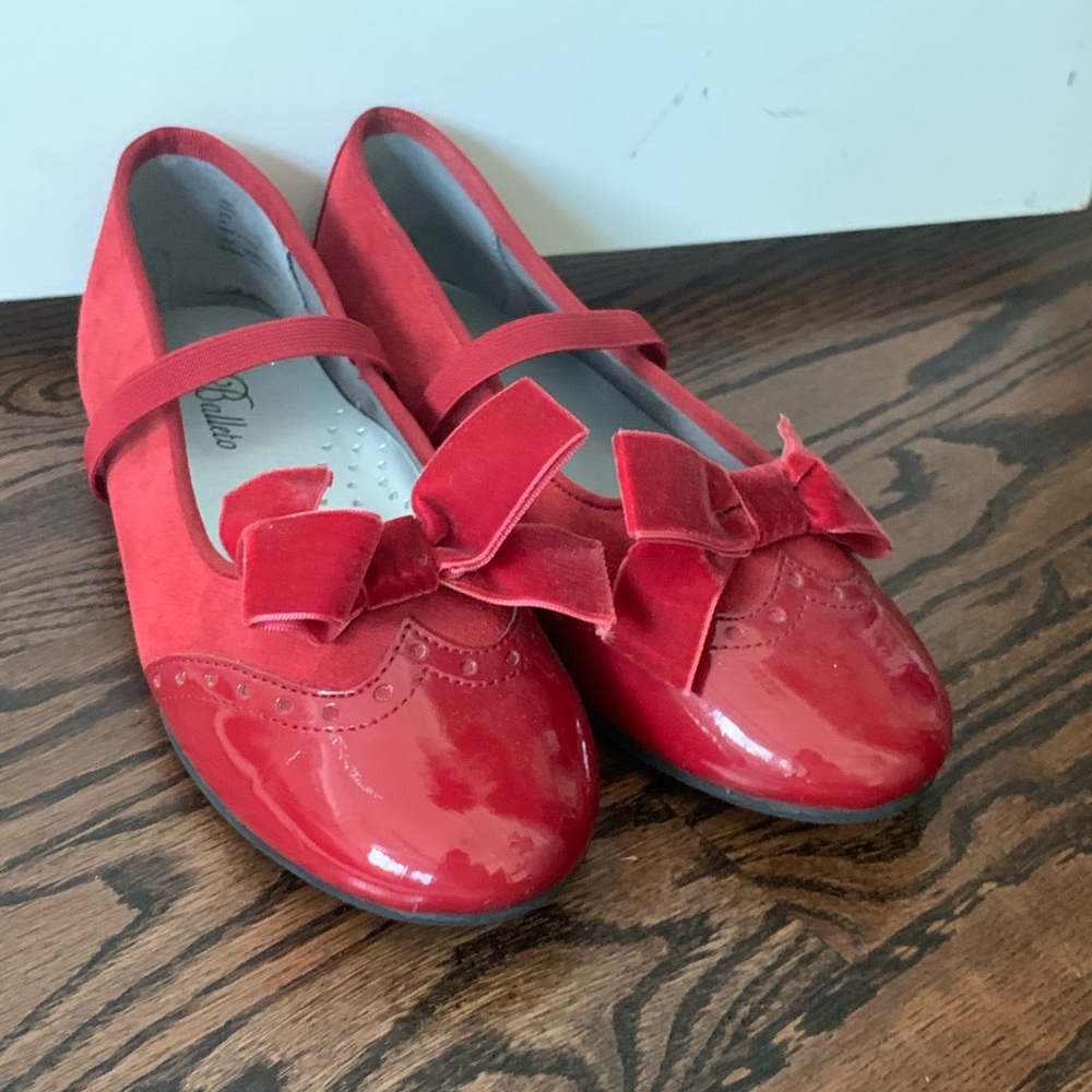 Red Ballet Flats
